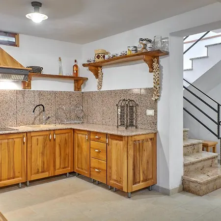 Relax House Surrounded By Olives And Vineyard וילה *