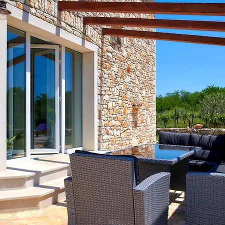 Relax House Surrounded By Olives And Vineyard * Stifanići