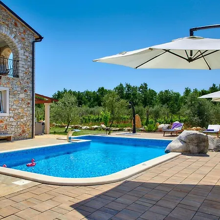 Relax House Surrounded By Olives And Vineyard * Stifanići