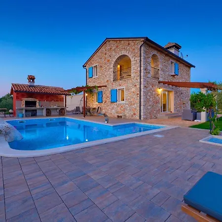 Relax House Surrounded By Olives And Vineyard * Stifanići