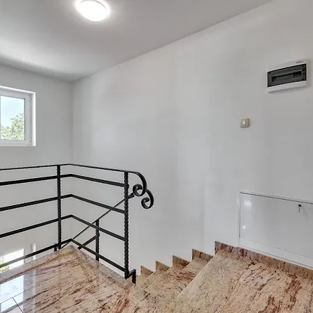 Relax House Surrounded By Olives And Vineyard Vila *