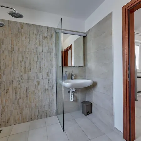 Relax House Surrounded By Olives And Vineyard Vila