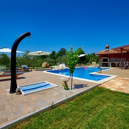 Relax House Surrounded By Olives And Vineyard Vila Stifanici