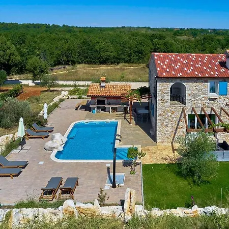 Relax House Surrounded By Olives And Vineyard *