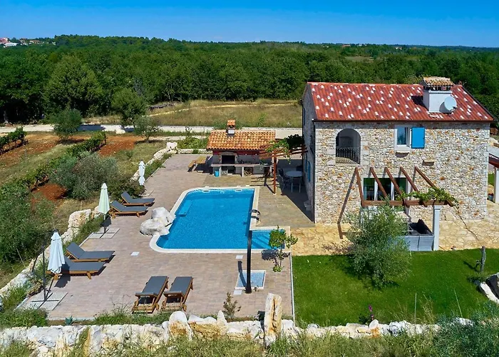 Relax House Surrounded By Olives And Vineyard *